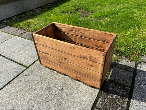 Charles Taylor HB104 - Regular Berwick Trough