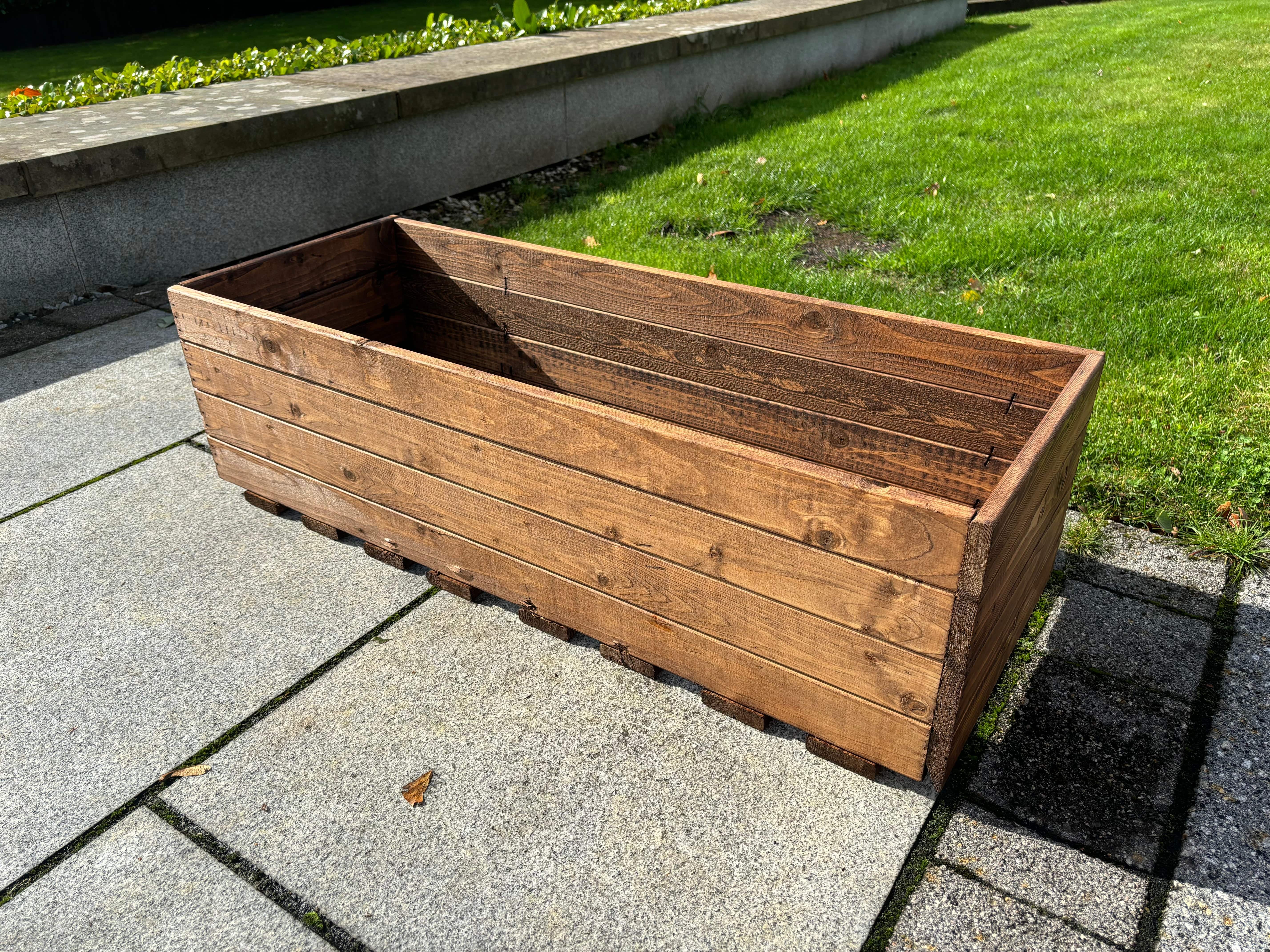 Charles Taylor HB106 - Extra Large Berwick Trough