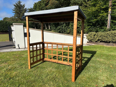 Charles Taylor HB137 - Dorchester BBQ Shelter (Green , Grey or Burgundy)