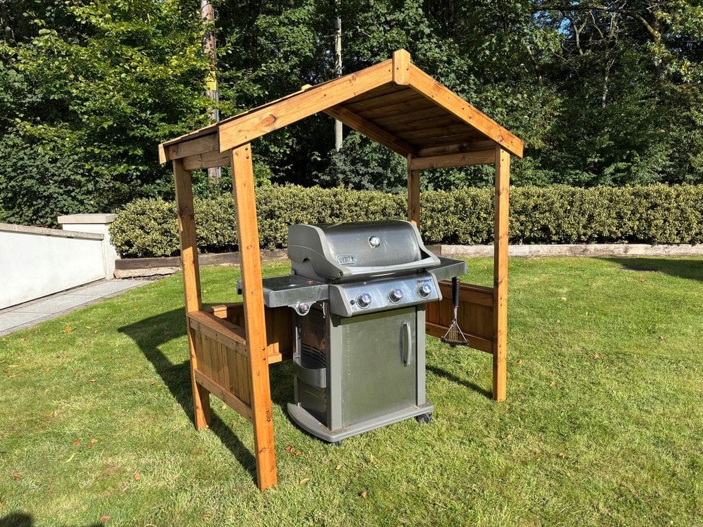 Charles Taylor HB323 - Imperial BBQ Shelter