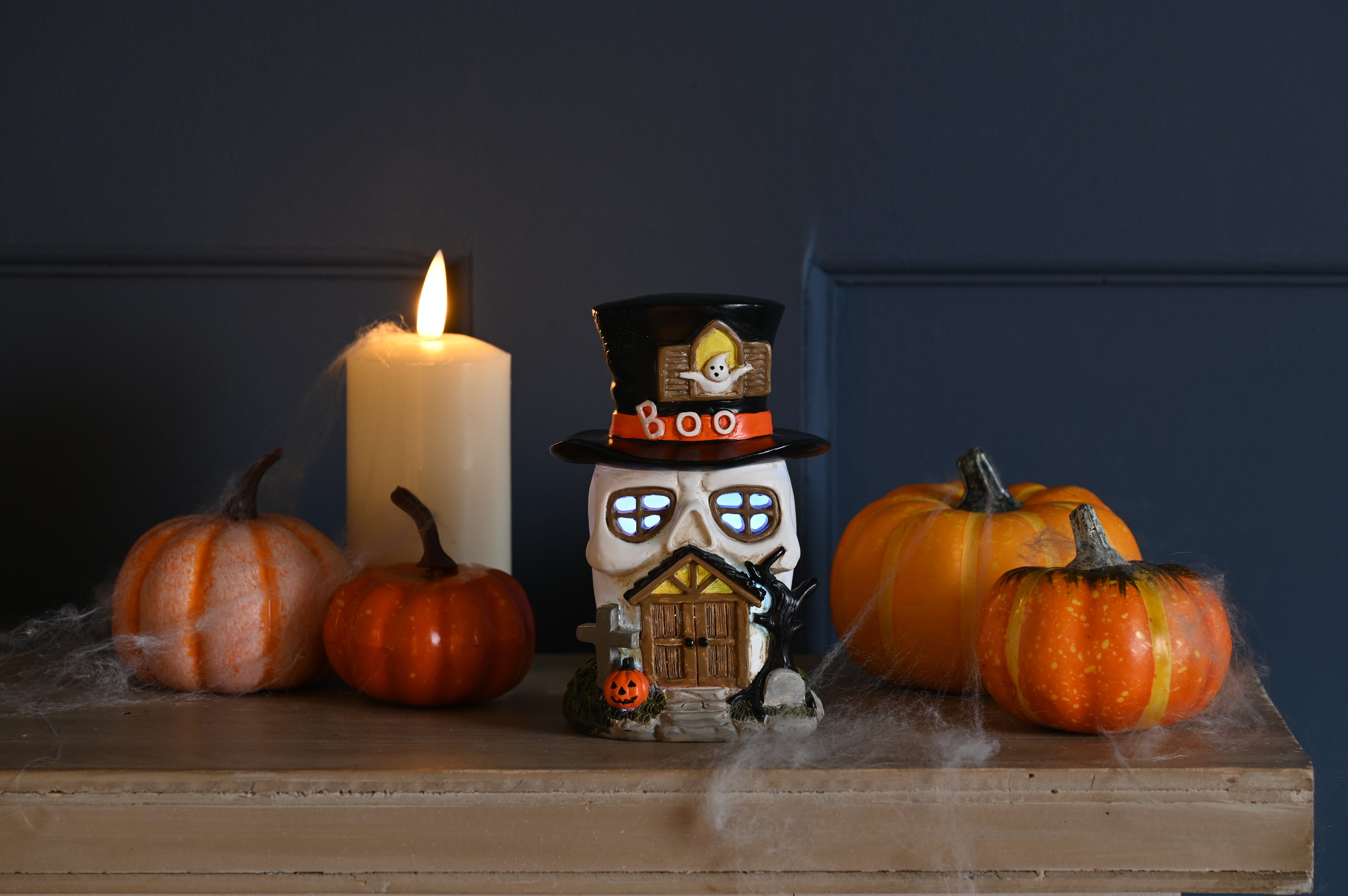 Festive Halloween Lit Decor Festive Halloween 12cm Polyresin Lit Skull House***NO SKU OR SELL PRICE