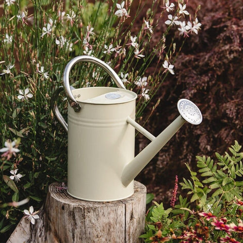 Kent & Stowe Watering Can Kent & Stowe 4.5L Metal Watering Can - Vintage Cream