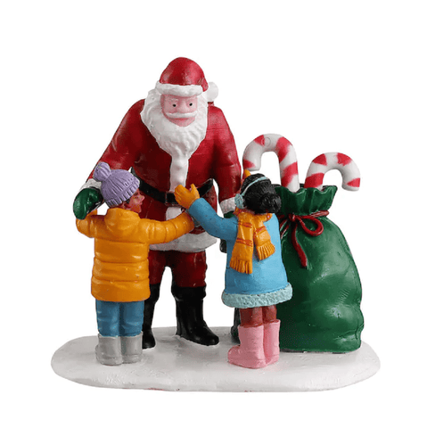 Lemax Mini Scene Decoration Lemax Santa Gets A Hug Decoration