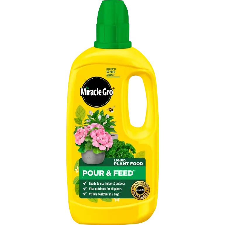 Miracle-Gro Pour & Feed Ready-to-Use Liquid Plant Food 1l