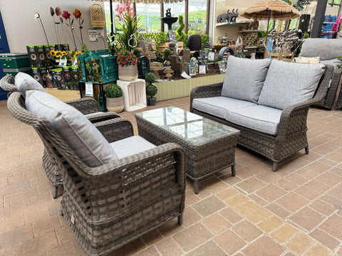 Pembrook Garden Furniture Set Pembrook Chatsworth 4 Seat Coffee Table Set In Dark Grey