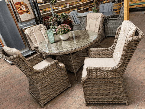 Pembrook Garden Furniture Set Pembrook Chatsworth 4 Seat Round Dining Set Natural