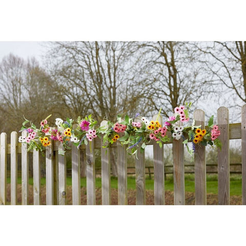 Smart Garden Floral Fantasy Garland