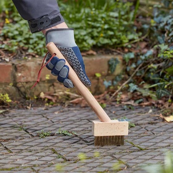 Smart Garden Dust Pan & Brush Sets Smart Garden Short Reach Patio Brush