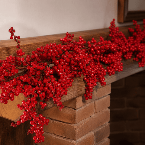 Three Kings Wreaths & Garlands Three Kings BerryBurst Garland – Assorted Sizes