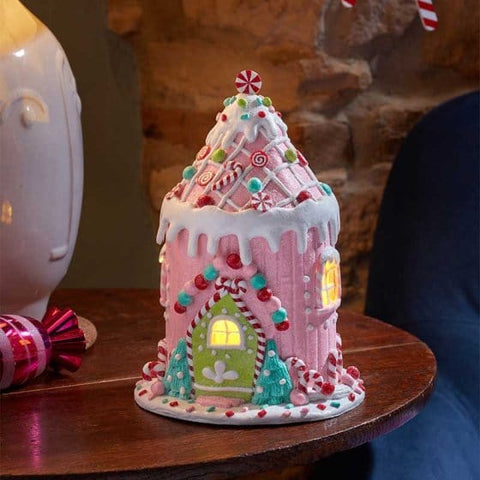 Three Kings Cosy Candy Cabin