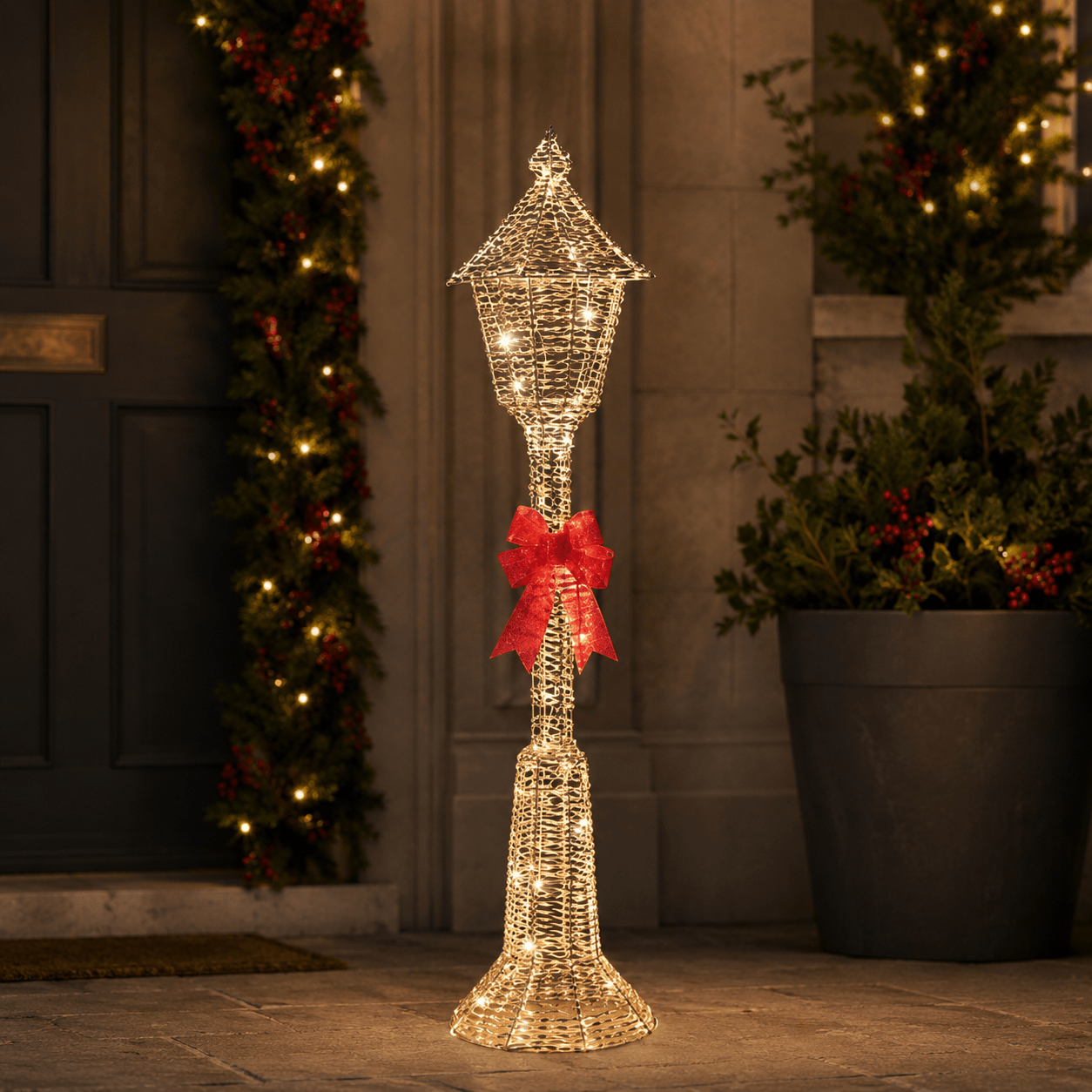 Three Kings LED Lamp Post Three Kings GlitterTwist Lamp Post Christmas Decoration – 1.2m