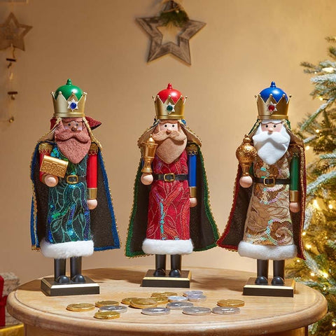 Three Kings wooden Christmas models and scenes Three Kings 'King of The East' Mixed Case Decoration