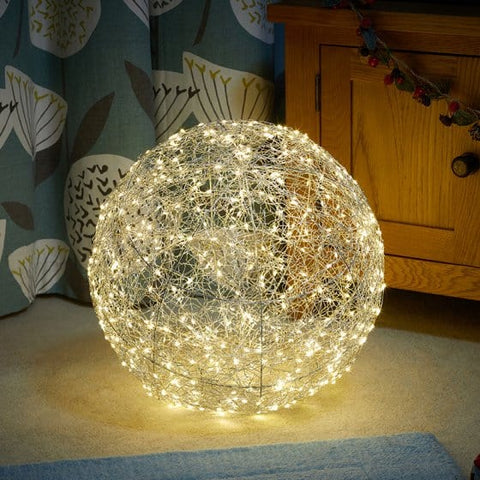 Three Kings Lit Mega Sphere 250 LED Warm White