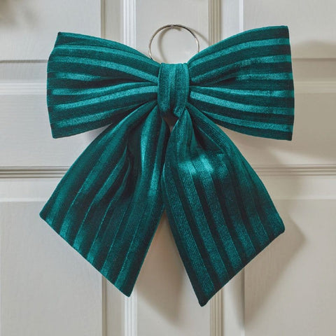 Three Kings Hanging Decor Three Kings Luxury Velvet Emerald Bow – 13cm