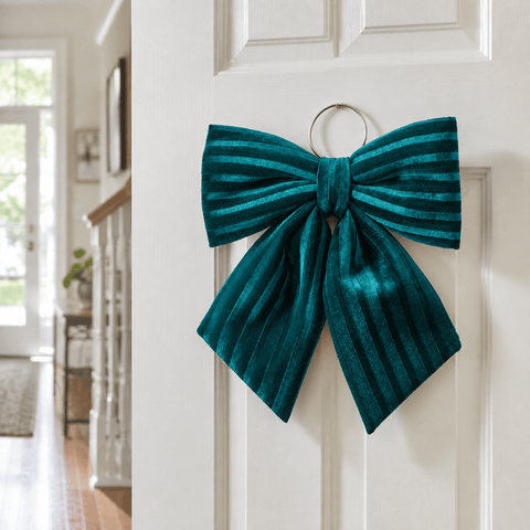 Three Kings Hanging Decor Three Kings Luxury Velvet Emerald Bow – 13cm
