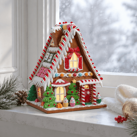 Three Kings Gingerbread Houses Three Kings Sugar Chalet Gingerbread House – 25 x 20cm