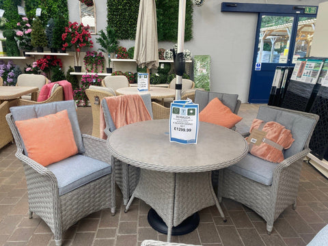 Trowell Garden Living Bermuda 4 Seat Dining Set with Parasol