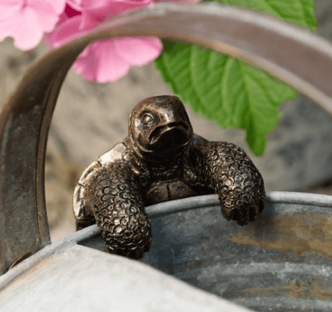 Jardinopia Gift Ware Jardinopia Tortoise Plant Pot Hanger