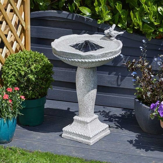 Smart Garden Fountains & Waterfalls Smart Garden Feathered Friends fountain