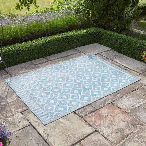 Smart Garden Mixed Alfresco Rugs FSDU 120 x 180cm – Trowell Garden Centre