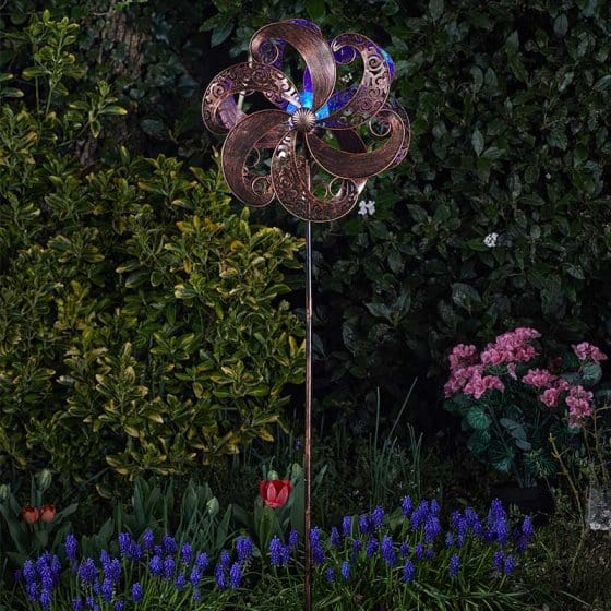 Trowell Garden Centre Smart Garden Zephyr wind spinner