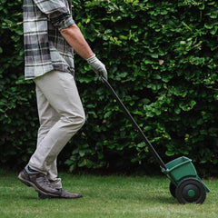 Westland Horticulture Lawn Spreader Westland Lawn Drop Spreader